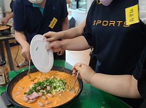 맛있는 요리교실을 진행하였습니다.