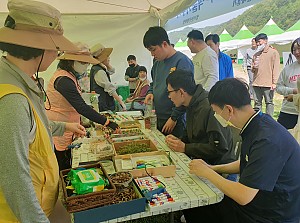 4월 지역사회적응활동 농다리축제장 방문